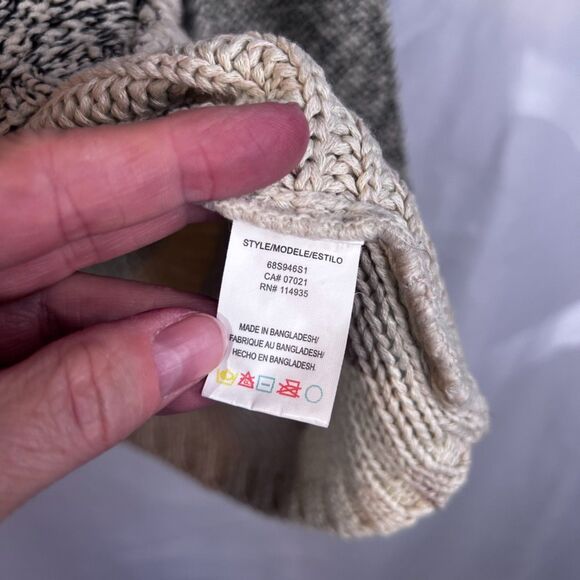 RD Style Cowl Neck Knit Two Tone Sweater Pullover Cozy Size Medium Casual Edgy - Picture 8 of 10